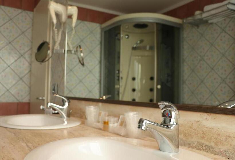 Quarto Deluxe Vista Mar, Ancora