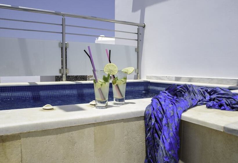 Номер Deluxe с Гидромассажем, La Mer Deluxe Hotel & Spa