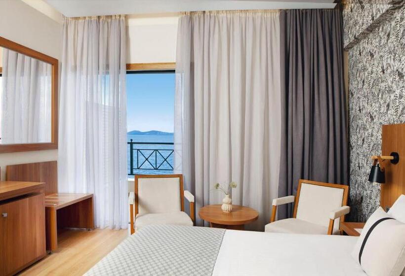 Номер Superior Вид на Море, Ramada by Wyndham, Athens Club Attica Riviera