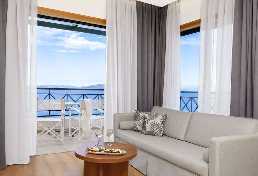 Habitación Premium Vista al Mar., Ramada by Wyndham, Athens Club Attica Riviera