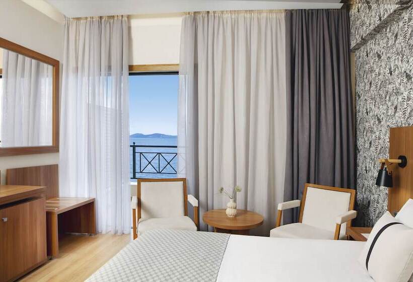 Номер Superior Вид на Море, Ramada by Wyndham, Athens Club Attica Riviera