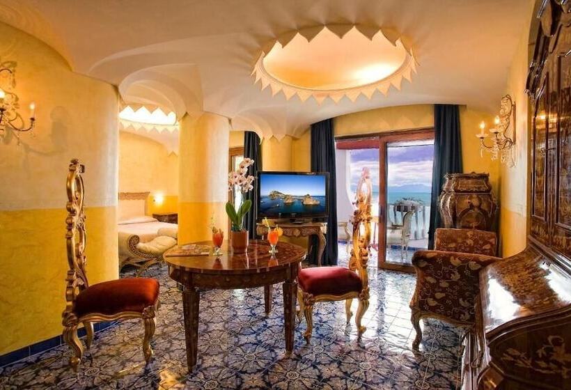 Люкс Повышенной Комфортности, Strand Hotel Delfini