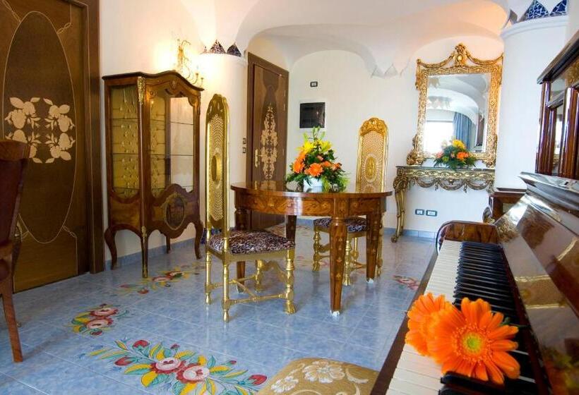 Люкс, Strand Hotel Delfini