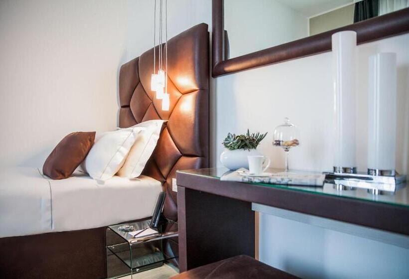 اتاق سوپریور یک تخته, Sanremo Luxury Suites