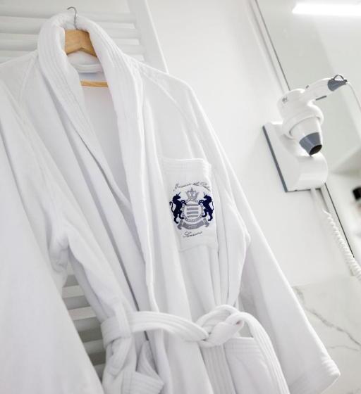 اتاق سوپریور, Sanremo Luxury Suites