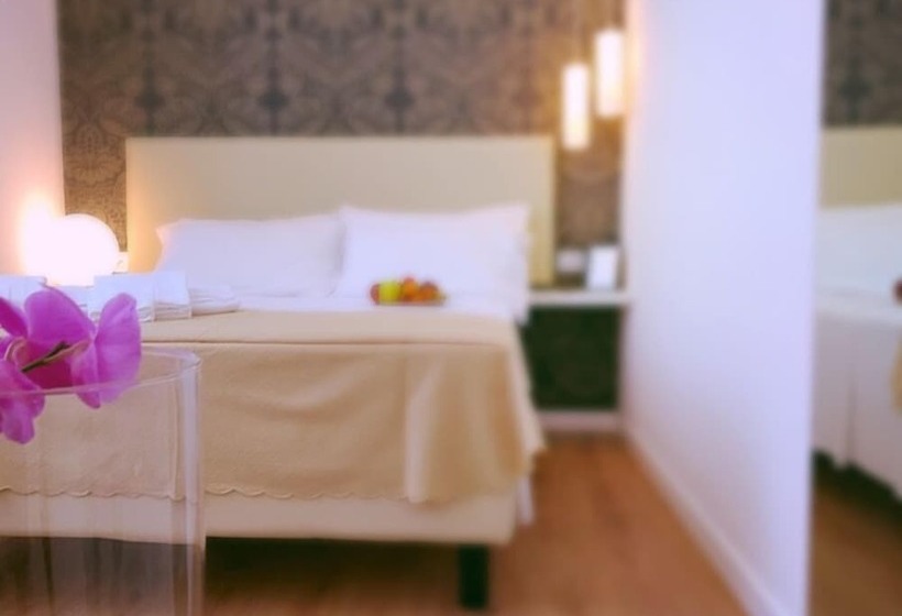 اتاق راحتی سه تخته, Sanremo Luxury Suites