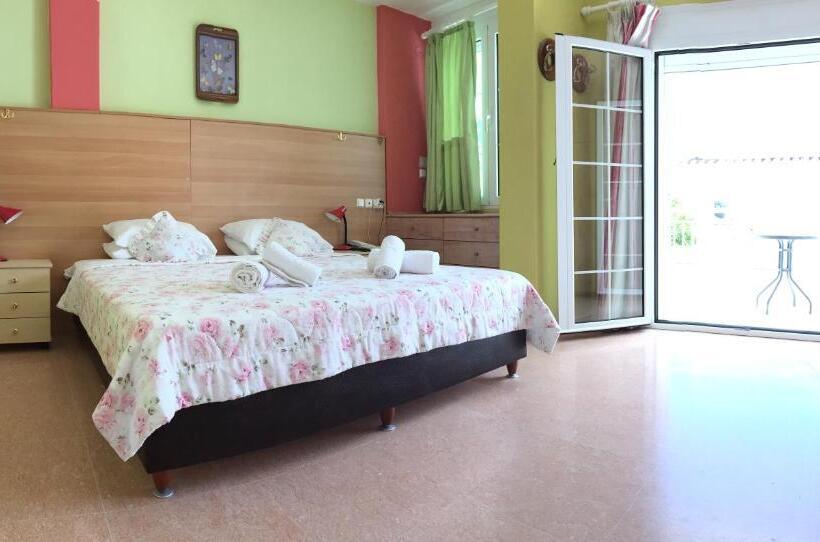 Люкс Deluxe Кровать Кинг, Melissa Gold Coast