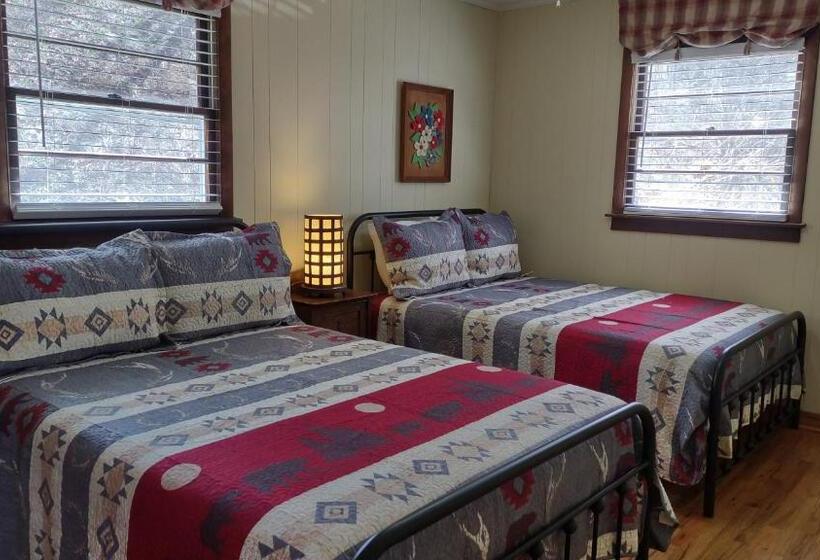 Люкс 2 Спальни, Cozy Creek Cottages