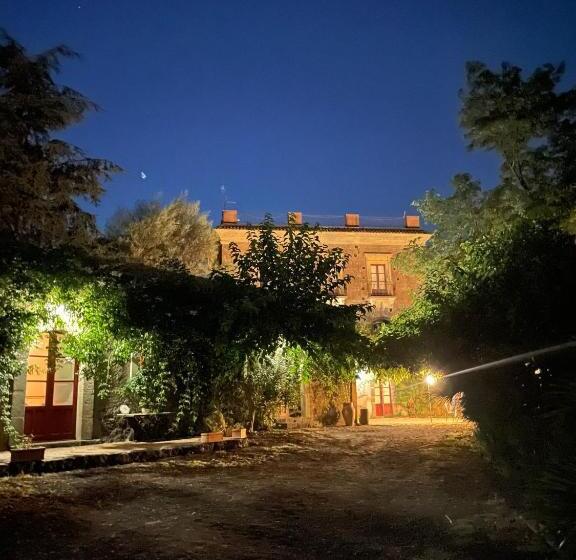 اتاق استاندارد با چشمانداز باغ, La Rocca Della Rosa