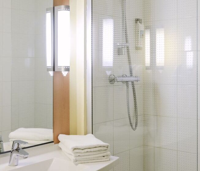 Номер Стандарт с Балконом, Ibis Ciboure Saintjeandeluz