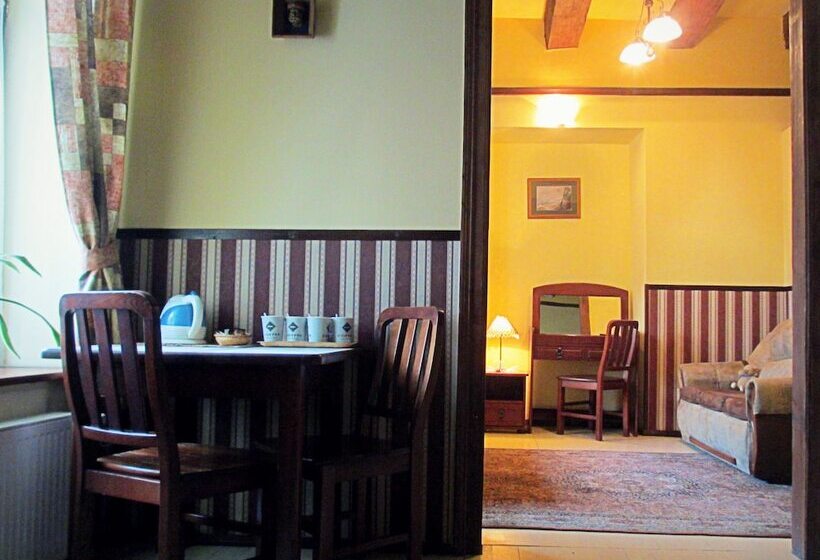 Четырехместный Номер Стандарт, Globtroter Guest House