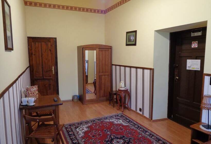 Номер Стандарт, Globtroter Guest House