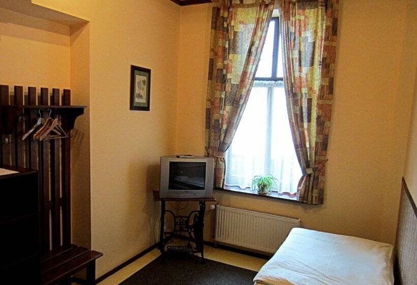اتاق استاندارد یک نفره, Globtroter Guest House