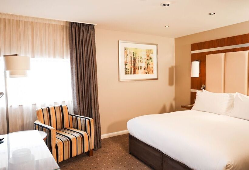 Семейный Номер, Doubletree By Hilton  Milton Keynes