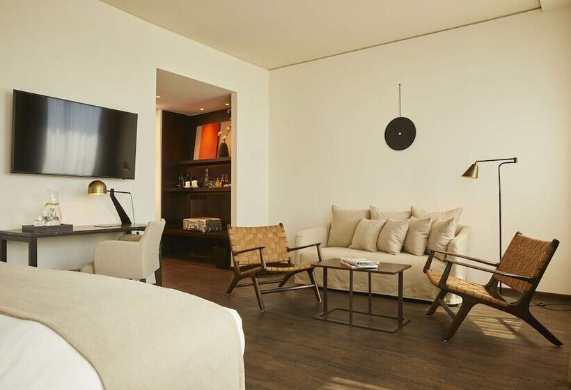 Полулюкс, Infinity Hotel & Conference Resort Munich