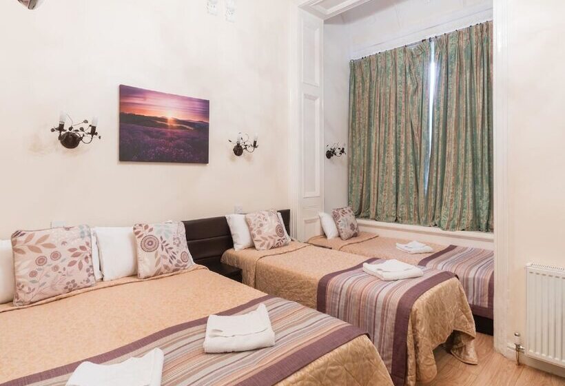 Четырехместный Номер Стандарт, Notting Hill Gate