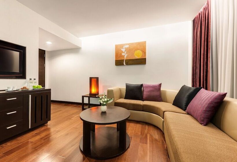 اتاق لوکس, Radisson Suites Bangkok Sukhumvit