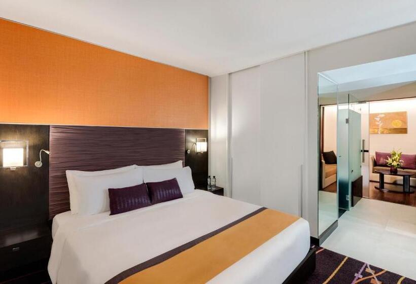 اتاق لوکس, Radisson Suites Bangkok Sukhumvit