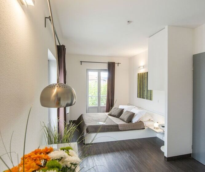 Номер Комфорт, Appart Hôtel Des Capucins