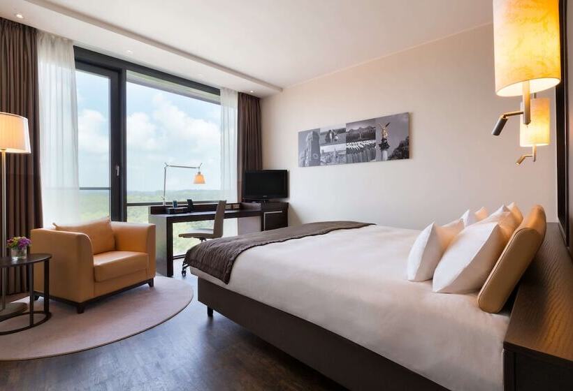 Номер Executive, Infinity Hotel & Conference Resort Munich