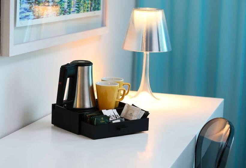 Номер Стандарт, Art Otel Cologne, Powered By Radisson Hotels