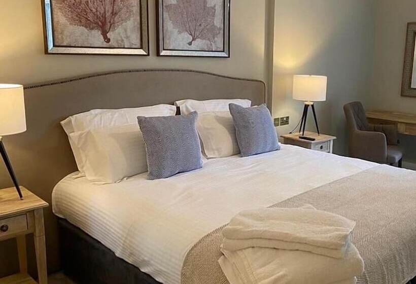 Номер Deluxe, Cottesmore Hotel Golf & Country Club
