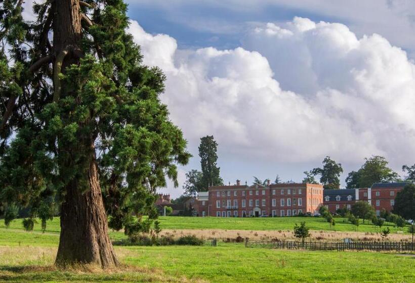 Номер Стандарт, Four Seasons Hotel Hampshire