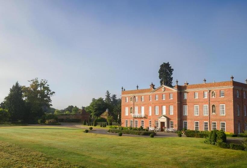 Номер Стандарт Вид на Сад, Four Seasons Hotel Hampshire