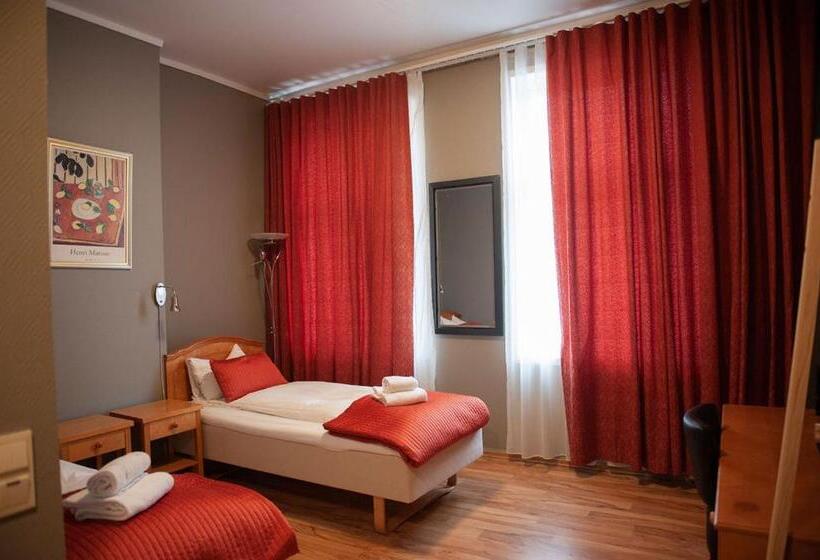 Номер Стандарт, Henriks Hotell
