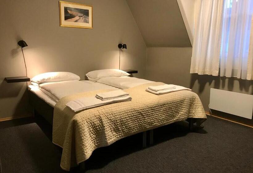 Номер Economy, Henriks Hotell