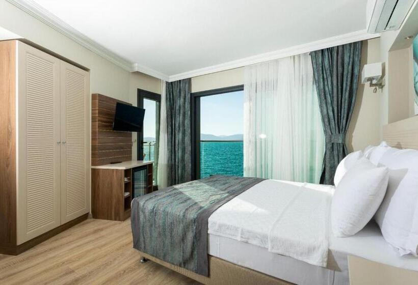 Номер Deluxe Вид на Море, Gulluk Yalı Boutique Otel