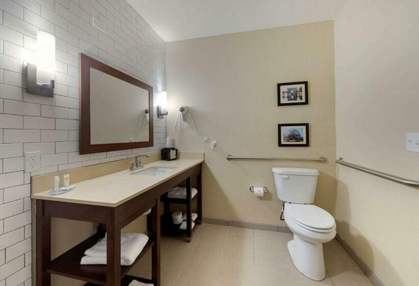 Номер Стандарт Адаптированный для Инвалидов, Comfort Inn & Suites Harrah