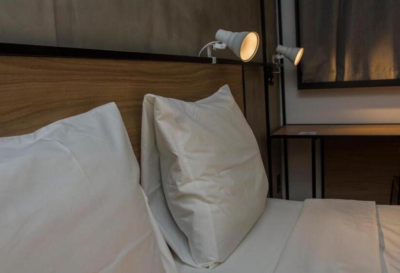 스탠다드 룸, Ibis Nova Serrana