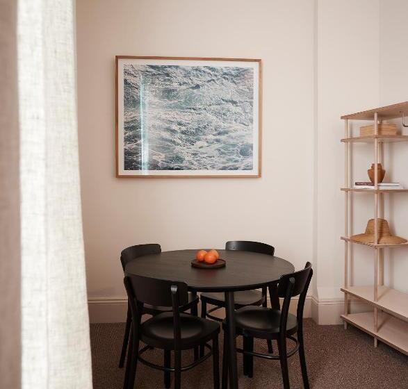 침실 2개 스위트, The Rooms Milton