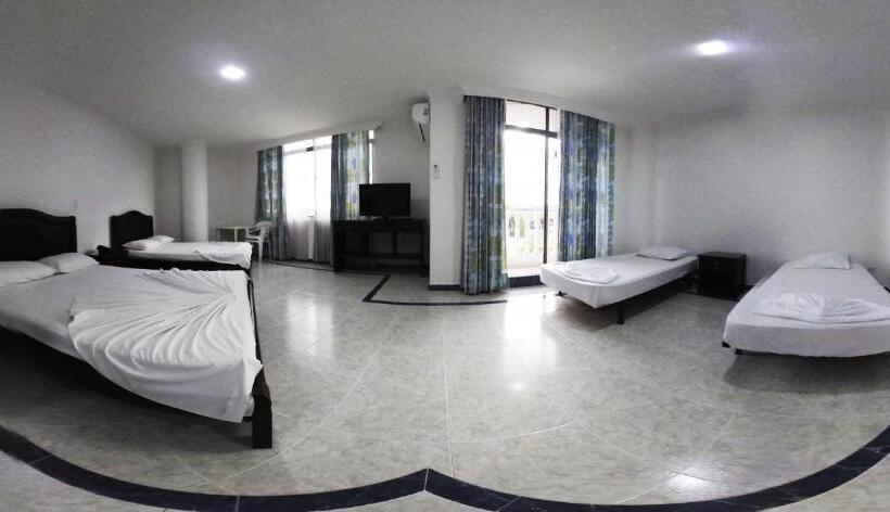 Семейный Номер Superior, Zahira Hotel Melgar