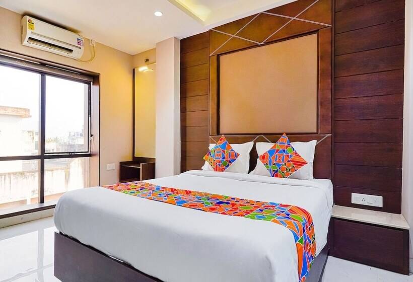 Номер Deluxe, Fabhotel Eros 211   Nr Sreebhumi