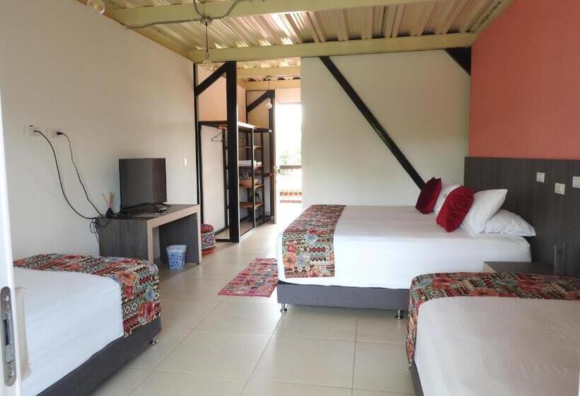 اتاق لوکس خانوادگی, Villa Juana