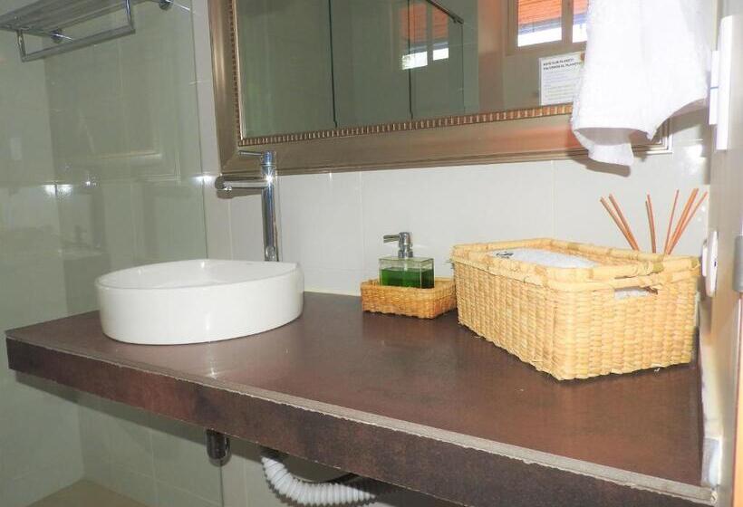 اتاق لوکس خانوادگی, Villa Juana