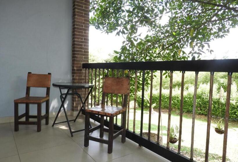 اتاق لوکس خانوادگی, Villa Juana