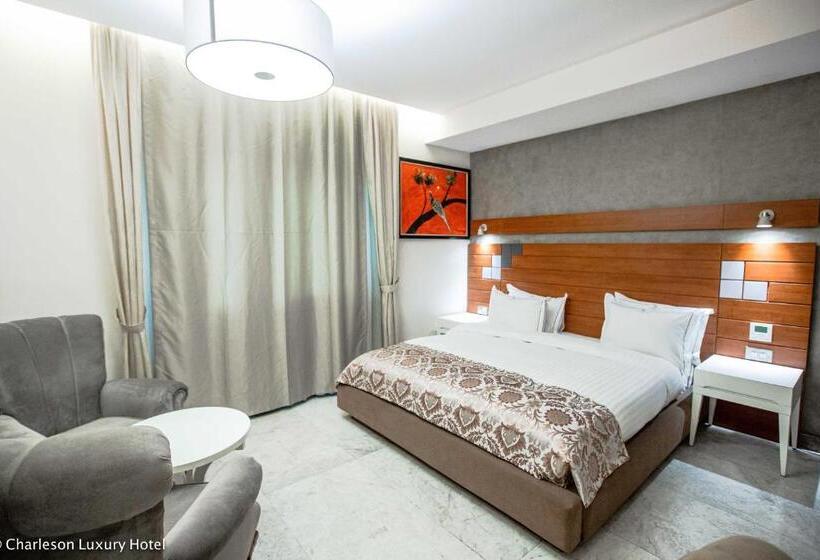 اتاق لوکس با تخت بزرگ, Charleson Luxury