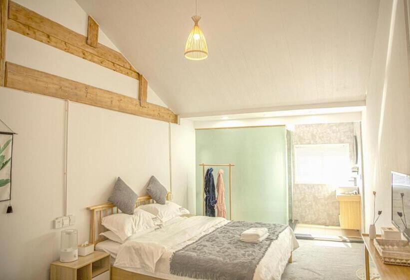 Номер Стандарт Вид на Сад, 雪湖轻奢民宿 Snowlake Inn