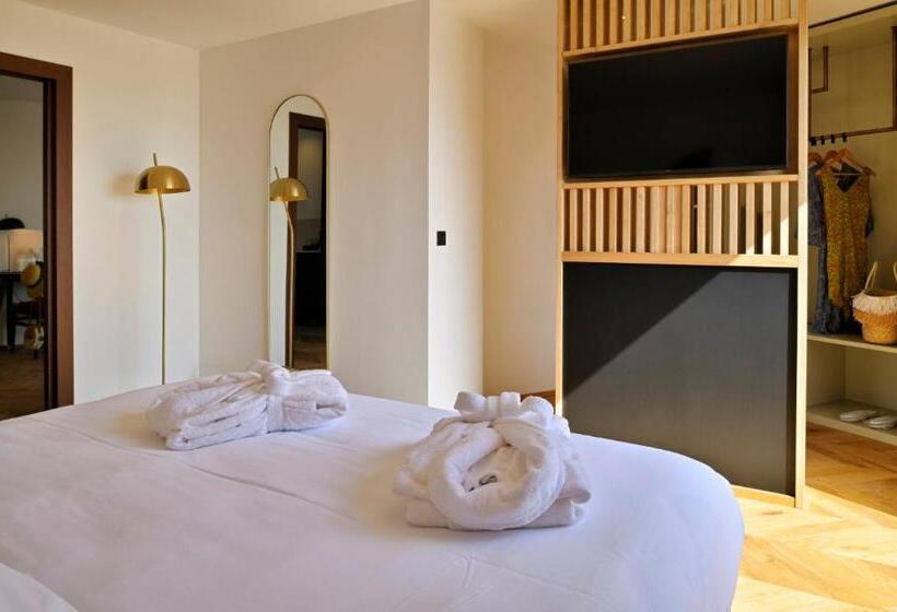 Полулюкс Одноместный с Террасой, Hôtel & Spa Rocabella