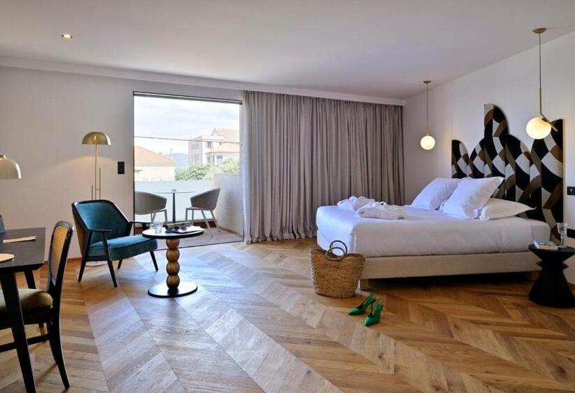 Comfort room with terrace, Hôtel & Spa Rocabella