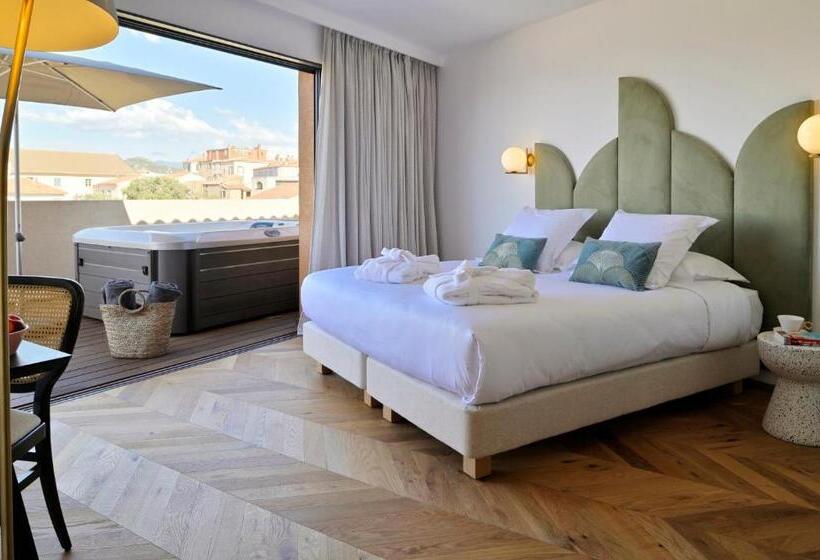 Люкс с гидромассажем, Hôtel & Spa Rocabella