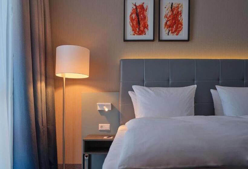 Номер Стандарт Двуспальная Кровать, Dorint Parkhotel Frankfurt / Bad Vilbel