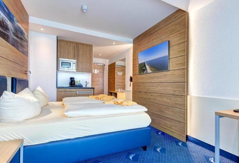 1 Schlafzimmer Apartment mit Terrasse, Familien Wellness Hotel Seeklause Mit Großem Abenteuerspielplatz Piraten Insel Usedom Kinder Immer A
