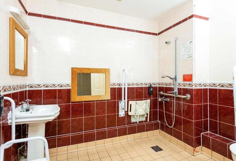 Семейный Номер, Ibis Budget Bromsgrove