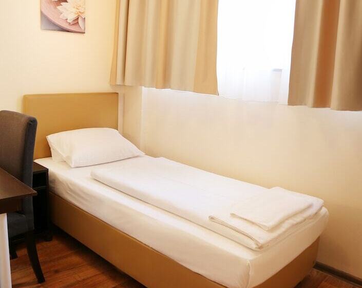 Номер Стандарт Индивидуальный, Pension Alpha   Frankfurt City Central Station