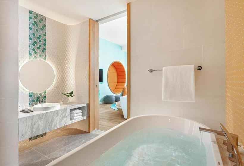 2 Bedrooms Suite Sea View, Holiday Inn Resort Ho Tram Beach, An Ihg