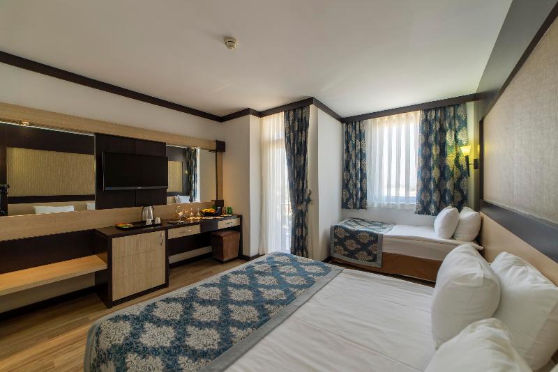 Номер Стандарт Вид на Бассейн, Amon Hotels Belek   Adult Only